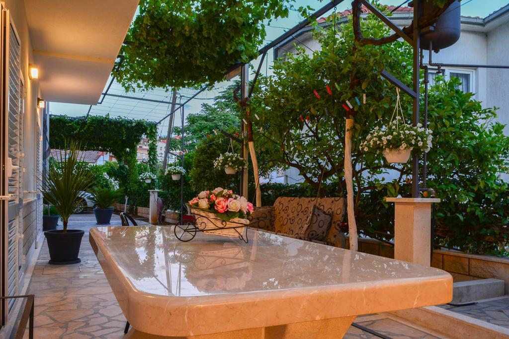 Luxury Apartments Villa Tea Trogir Eksteriør billede