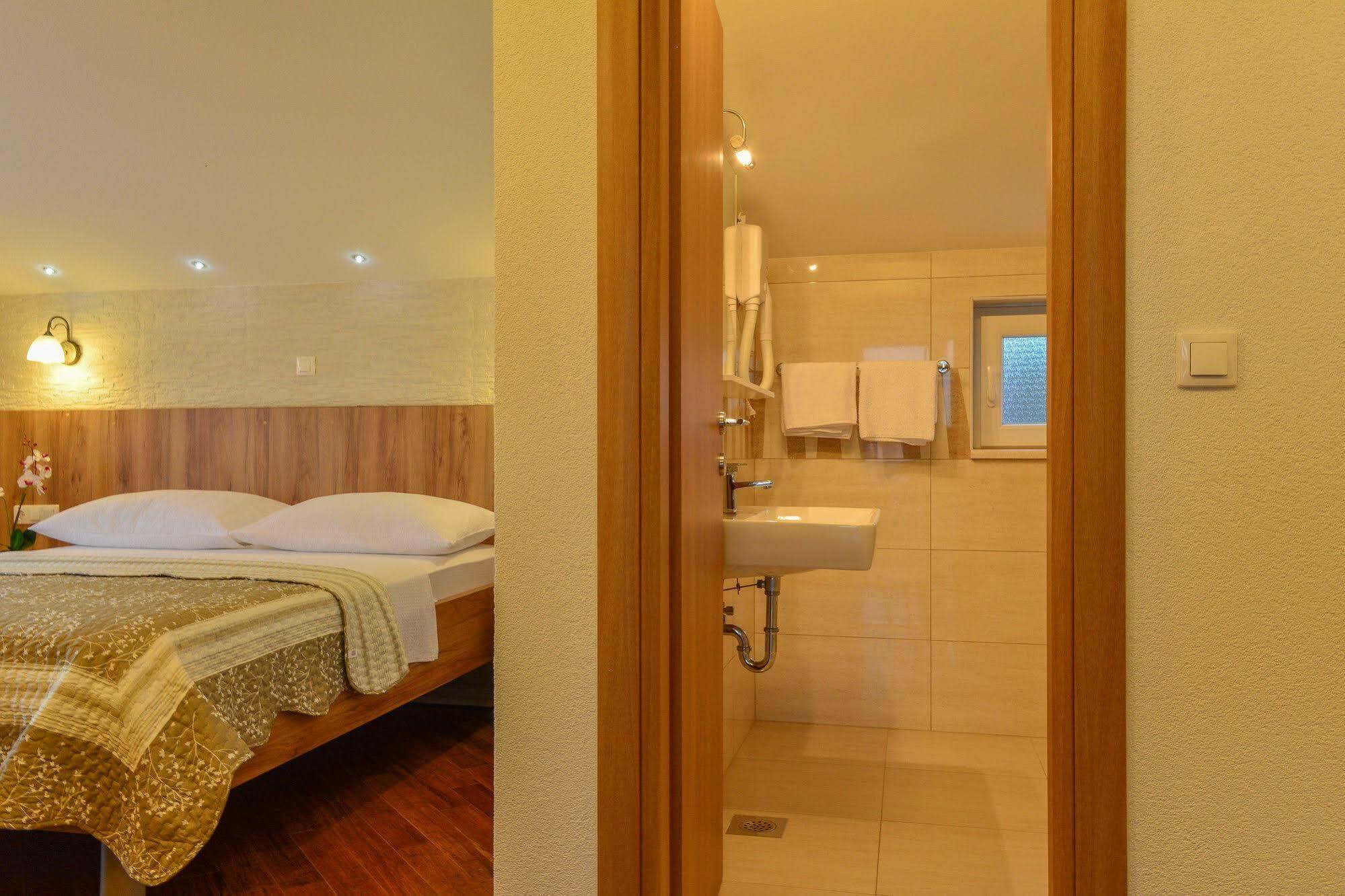 Luxury Apartments Villa Tea Trogir Eksteriør billede