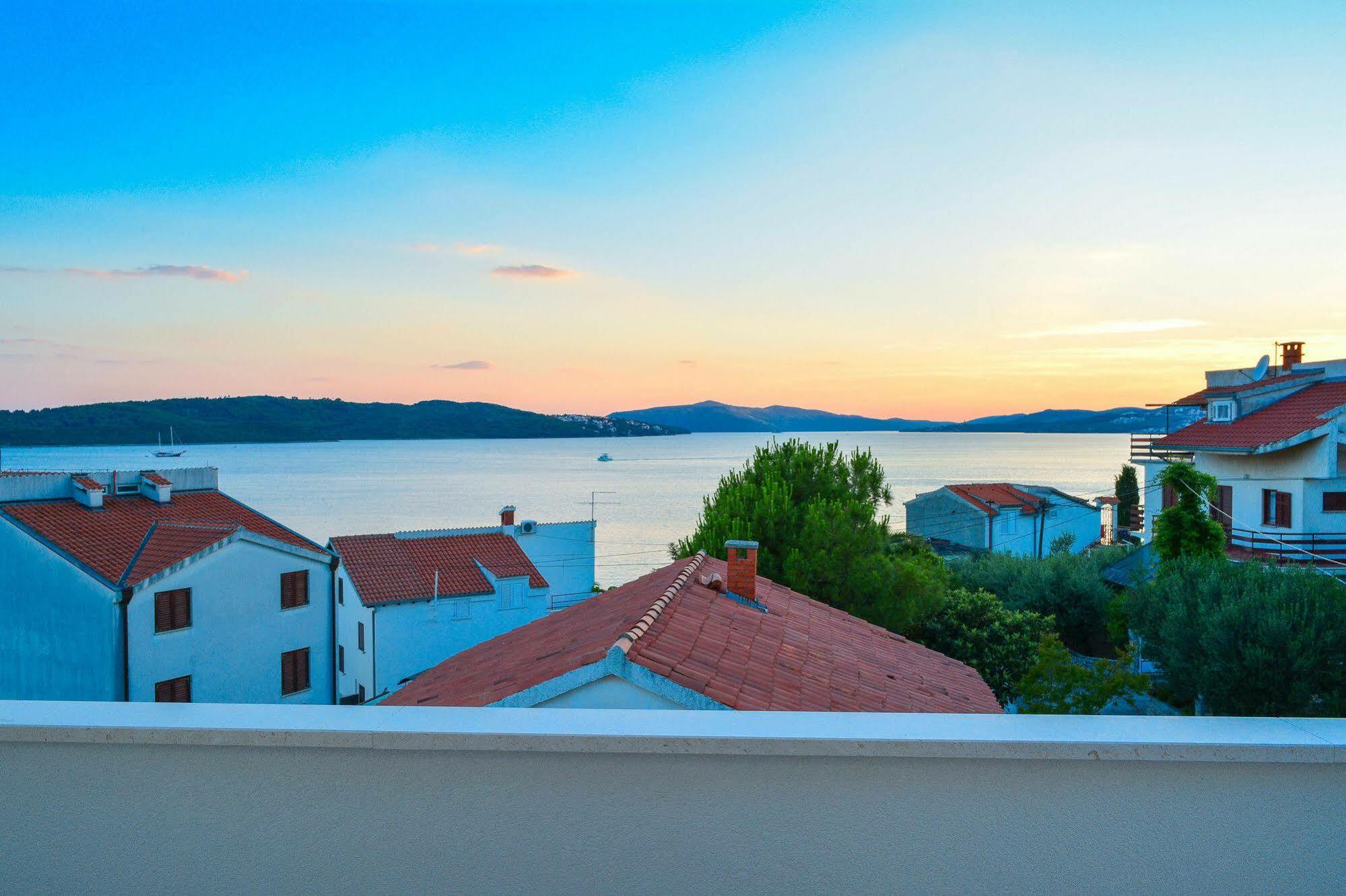Luxury Apartments Villa Tea Trogir Eksteriør billede